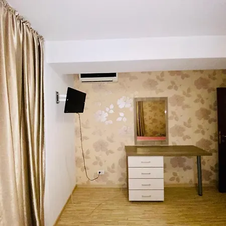 Miraj Deluxe Mamaia