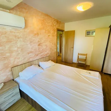 Miraj Deluxe * Mamaia