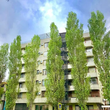 Miraj Deluxe Mamaia